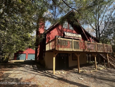 Large Chalet home in the Hideout, house features 4-bedrooms, 3 on The Hideout Golf in Pennsylvania - for sale on GolfHomes.com, golf home, golf lot