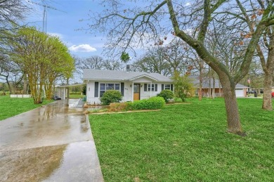 ocation Location Location! You have so many possibilities with on Lake Kiowa Golf Course in Texas - for sale on GolfHomes.com, golf home, golf lot