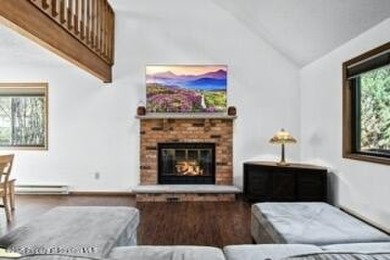 Welcome to this beautifully updated 3bd/3ba home, ideally on The Hideout Golf in Pennsylvania - for sale on GolfHomes.com, golf home, golf lot