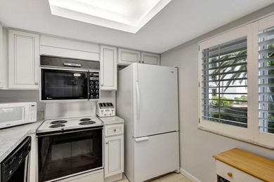 Welcome to Paradise! This 2 bedroom, 2 bath condo has great golf on Ocean Village Golf Course in Florida - for sale on GolfHomes.com, golf home, golf lot