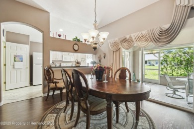 MOVE IN READY - PREMIER LOCATION - END UNIT - FURNISHED. Easiest on Heritage Pines Country Club in Florida - for sale on GolfHomes.com, golf home, golf lot