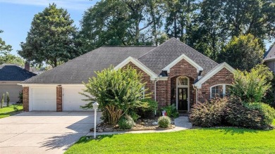 Welcome to this stunning Perry home in the heart of Walden on on Walden on Lake Houston in Texas - for sale on GolfHomes.com, golf home, golf lot