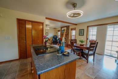 MLS# 285202 Welcome to 2929 S Ledbetter Place--an elegant and on Canyon Lakes Golf Course in Washington - for sale on GolfHomes.com, golf home, golf lot