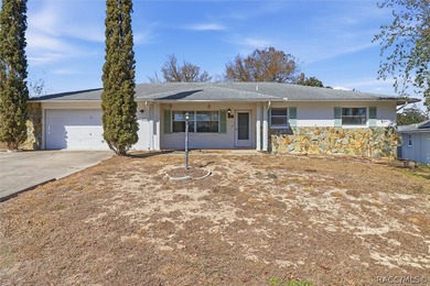 This is a wonderful opportunity to own a home just off Forest on Brentwood Farms Golf Club in Florida - for sale on GolfHomes.com, golf home, golf lot