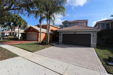 PRISTINE SILVER SHORES GATED TWO STORY CONTEMPORARY 3 BEDROOM 2 on Grand Palms Hotel and Golf Resort in Florida - for sale on GolfHomes.com, golf home, golf lot