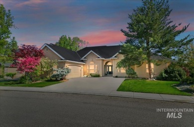 Stunning single level on the 11th hole at Banbury Golf Course! on BanBury Golf Club in Idaho - for sale on GolfHomes.com, golf home, golf lot