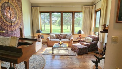 Lovely townhome in Kalispell fronting on the fairway at Buffalo on Buffalo Hill Golf Club in Montana - for sale on GolfHomes.com, golf home, golf lot