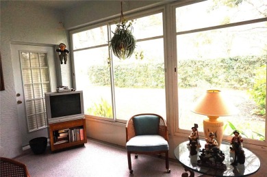 PRICE REDUCED!! This rare Oakhill Model has been nicely updated on Heritage Pines Country Club in Florida - for sale on GolfHomes.com, golf home, golf lot