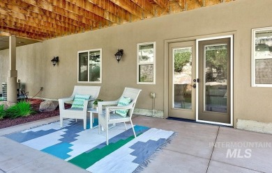 A spacious home backing to Quail Hollow Golf Course! Enjoy on Quail Hollow Golf Club in Idaho - for sale on GolfHomes.com, golf home, golf lot