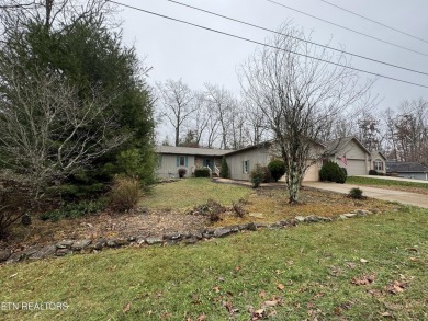 This 3 bedroom, 2.5 bathroom west-facing ranch home in the on Stonehenge Golf Course in Tennessee - for sale on GolfHomes.com, golf home, golf lot