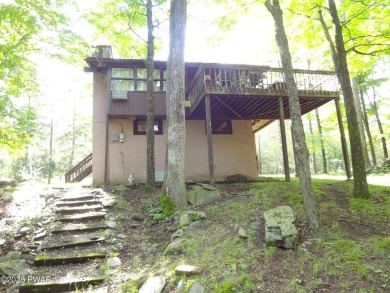 LAKE WALLENPAUPACK HOME IN BEAUTIFUL TANGLWOOD LAKES WITH LOTS on Paupack Hills Golf and Country Club in Pennsylvania - for sale on GolfHomes.com, golf home, golf lot