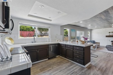Welcome to 305 Granite Cir, a wonderful home off Bluerock area on Lone Tree Golf Course in California - for sale on GolfHomes.com, golf home, golf lot