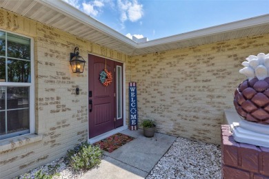 FEATURED ON HGTV'S HOUSE HUNTERS! -This stunning 4-bedroom on Bradenton Country Club in Florida - for sale on GolfHomes.com, golf home, golf lot