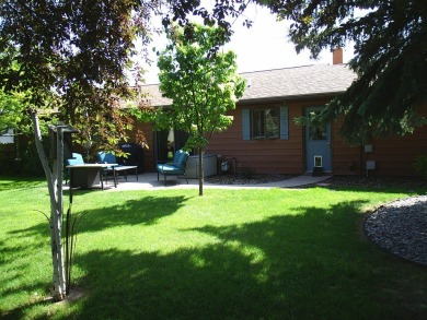 Pride of ownership throughout entire property for this single on Bill Roberts Municipal Golf Course in Montana - for sale on GolfHomes.com, golf home, golf lot