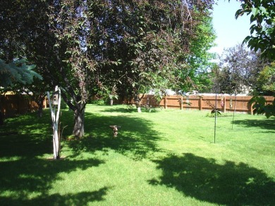 Pride of ownership throughout entire property for this single on Bill Roberts Municipal Golf Course in Montana - for sale on GolfHomes.com, golf home, golf lot