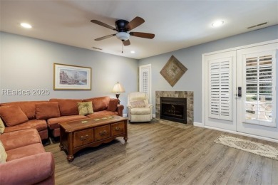 True townhouse with no one above or below you. Nicely remodeled on Shipyard Golf Club in South Carolina - for sale on GolfHomes.com, golf home, golf lot