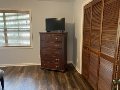 Well kept end unit. 2 BR 2.5 Bath townhouse with high ceilings on Hilaman Park Golf Course in Florida - for sale on GolfHomes.com, golf home, golf lot