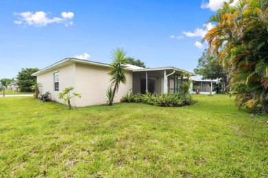 Charming 2-Bed, 2-Bath CBS Home in Spanish Lakes Fairways - Pet on Spanish Lakes Fairways in Florida - for sale on GolfHomes.com, golf home, golf lot