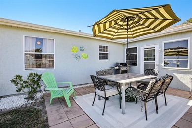 Under contract-accepting backup offers. AFFORDABLE & ADORABLE! on Duffys Golf Center in Florida - for sale on GolfHomes.com, golf home, golf lot