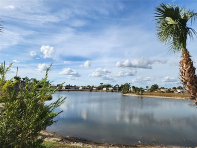 Under contract-accepting backup offers. AFFORDABLE & ADORABLE! on Duffys Golf Center in Florida - for sale on GolfHomes.com, golf home, golf lot