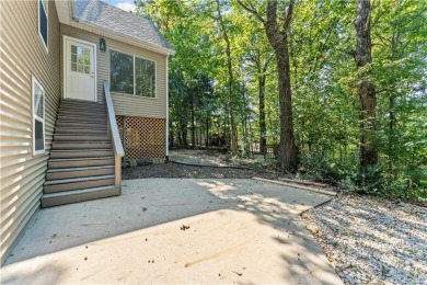 Looking for a home right by the nationally recognized bike on Bella Vista - Metfield Golf Complex and Country Club in Arkansas - for sale on GolfHomes.com, golf home, golf lot