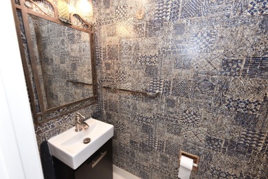 Location location!Beautiful remodeled  2 story penthouse with on Royal Palm Yacht and Country Club in Florida - for sale on GolfHomes.com, golf home, golf lot