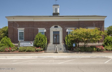 Don't miss this beautiful coastal home in the heart of Beaufort! on North River Club in North Carolina - for sale on GolfHomes.com, golf home, golf lot
