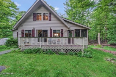 This charming three bedroom, two bathroom home is perfectly on The Hideout Golf in Pennsylvania - for sale on GolfHomes.com, golf home, golf lot