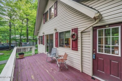 This charming three bedroom, two bathroom home is perfectly on The Hideout Golf in Pennsylvania - for sale on GolfHomes.com, golf home, golf lot