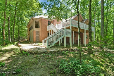 Experience comfort and serenity in the heart of Tennessee's golf on Heatherhurst Golf Course in Tennessee - for sale on GolfHomes.com, golf home, golf lot