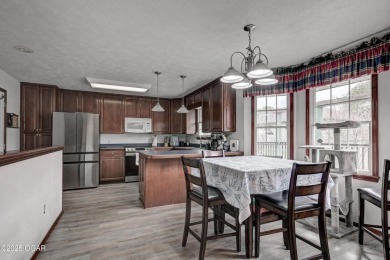 Beautiful 4 bedroom, 3 bath brick home in the heart of Monett on Windmill Ridge Golf Course in Missouri - for sale on GolfHomes.com, golf home, golf lot
