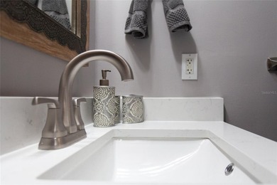 This newly remodeled 2 bedroom, 2 bath, 1 car garage villa is on Highland Lakes Executive Golf Course in Florida - for sale on GolfHomes.com, golf home, golf lot