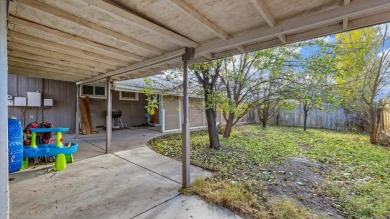 Spacious ranch-style home in the heart of Grand Junction! on Lincoln Park Golf Course in Colorado - for sale on GolfHomes.com, golf home, golf lot