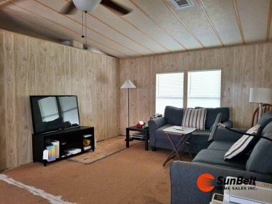 Handyman Special! 2BR/2BA | Spacious Fixer-Upper in Rolling on Rolling Greens Executive Golf Community in Florida - for sale on GolfHomes.com, golf home, golf lot