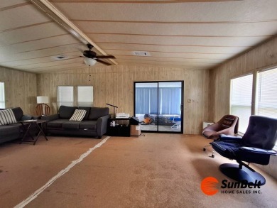 Handyman Special! 2BR/2BA | Spacious Fixer-Upper in Rolling on Rolling Greens Executive Golf Community in Florida - for sale on GolfHomes.com, golf home, golf lot