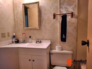 Handyman Special! 2BR/2BA | Spacious Fixer-Upper in Rolling on Rolling Greens Executive Golf Community in Florida - for sale on GolfHomes.com, golf home, golf lot