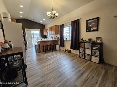 Back on the market at no-fault to seller. Welcome to Grayling on Prairie Falls Golf Club in Idaho - for sale on GolfHomes.com, golf home, golf lot