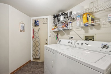 Rare end-unit ranch condo in desirable Highlands of Algonquin on on The Golf Club of Illinois in Illinois - for sale on GolfHomes.com, golf home, golf lot