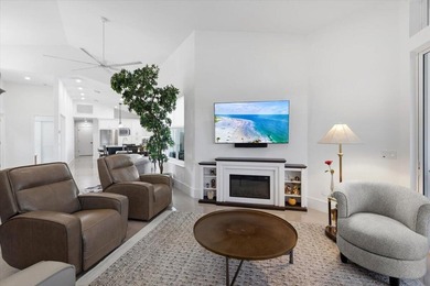 Airy, bright, open-concept 3BR/2.5BA patio home beautifully on Harbour Ridge Yacht and Country Club in Florida - for sale on GolfHomes.com, golf home, golf lot