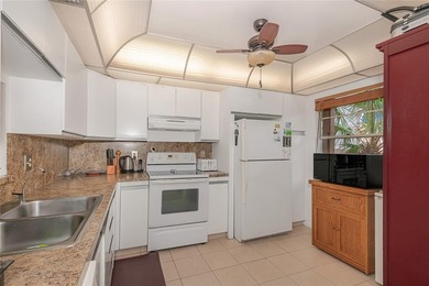 GOLFERS THIS IS THE PERFECT LOCATION FOR YOU, THIS IS AN AMAZING on Wynmoor Golf Course in Florida - for sale on GolfHomes.com, golf home, golf lot