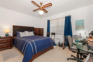 GOLFERS THIS IS THE PERFECT LOCATION FOR YOU, THIS IS AN AMAZING on Wynmoor Golf Course in Florida - for sale on GolfHomes.com, golf home, golf lot