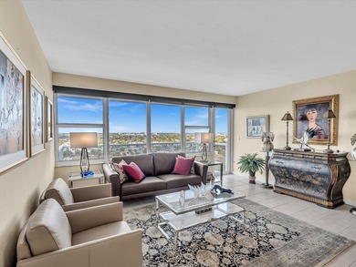 Super stylish kitchen with new quartz countertops, designer on Coral Ridge Country Club in Florida - for sale on GolfHomes.com, golf home, golf lot