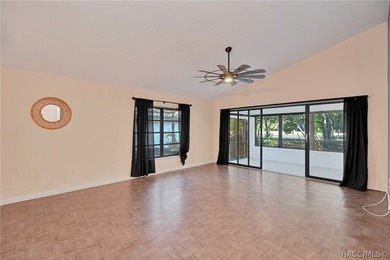 Updated and freshly painted cottage style home with 2 nice size on Sugarmill Woods Golf and Country Club in Florida - for sale on GolfHomes.com, golf home, golf lot