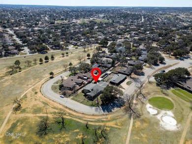 Beautiful renovated home in the Country Club of Sweetwater! on Sweetwater Country Club in Texas - for sale on GolfHomes.com, golf home, golf lot
