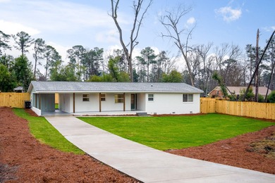 BACK ON MARKET AT NO FAULT OF SELLER! Situated in the heart of on The River Golf Club in South Carolina - for sale on GolfHomes.com, golf home, golf lot