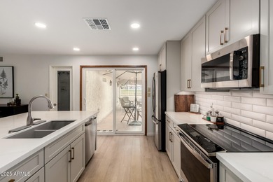 Looking for the perfect place to feel at home? Updated and on Ahwatukee Country Club in Arizona - for sale on GolfHomes.com, golf home, golf lot