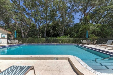 Welcome to the Winslow Beacon community in the Meadows. This on The Meadows Golf and Country Club in Florida - for sale on GolfHomes.com, golf home, golf lot