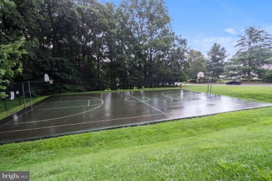 Welcome to 12023 Golf Ridge Court, Unit 201 - a beautifully on Penderbrook Golf Club in Virginia - for sale on GolfHomes.com, golf home, golf lot