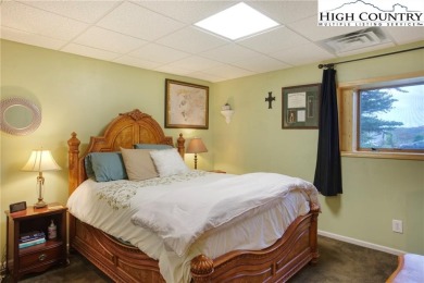 Sunset views, solar power, and space for everyone--this on Mountain Aire Golf Course in North Carolina - for sale on GolfHomes.com, golf home, golf lot