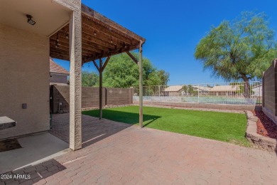 Great Location in Gilbert. This 3 bedroom, 2.5 bathroom home on Western Skies Golf Club in Arizona - for sale on GolfHomes.com, golf home, golf lot